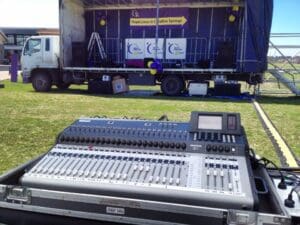 12033152_939425452798896_2260863685840173389_n